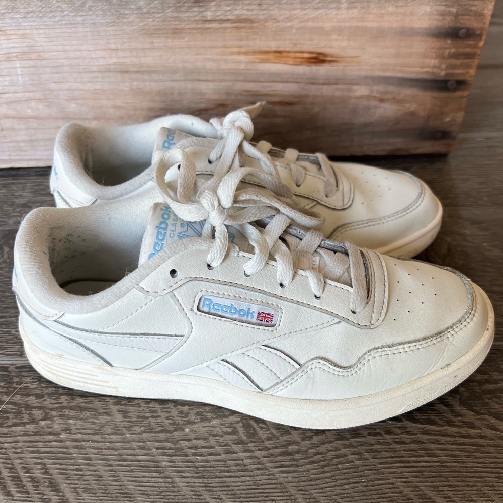 Reebok Club C 85 (Off white with Baby blue) Size 7 women’s